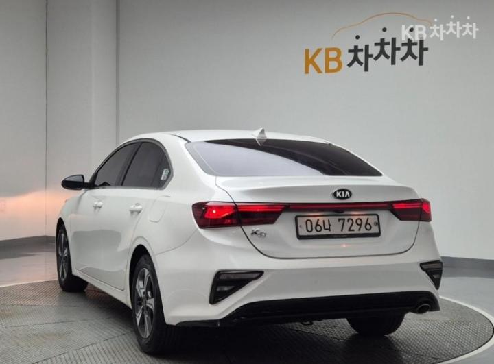 Kia K3 1.6 Gasoline Prestige 3