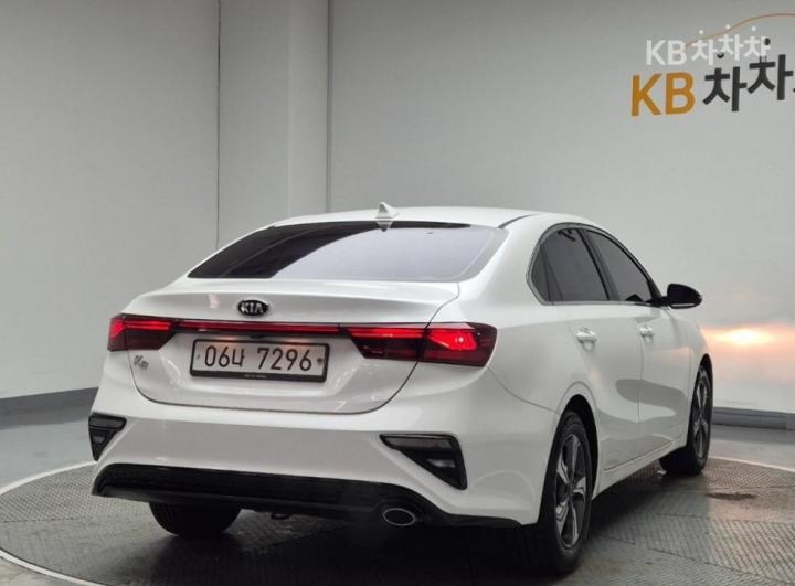 Kia K3 1.6 Gasoline Prestige 4