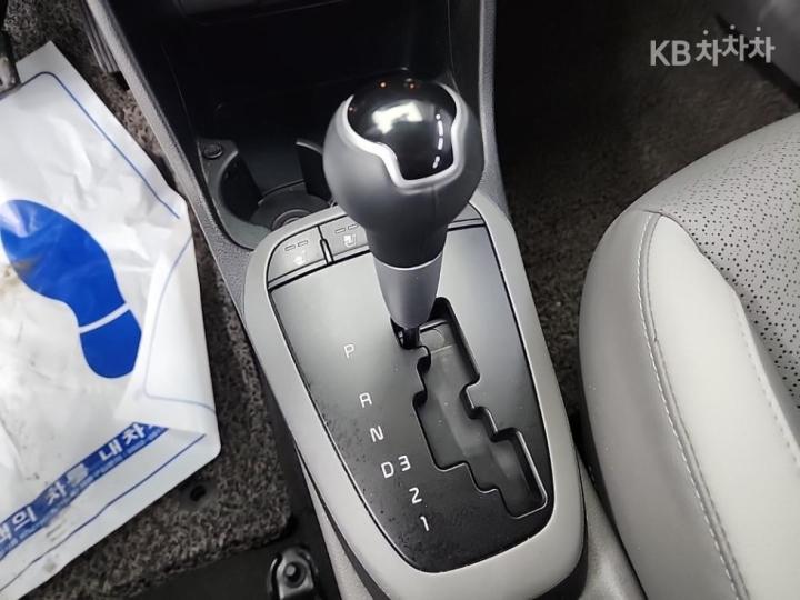 Kia Morning Urban JA 1.0 Gasoline Prestige 9