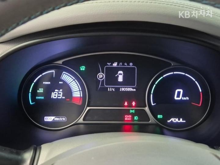 Kia Soul EV 7