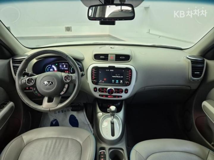 Kia Soul EV 8