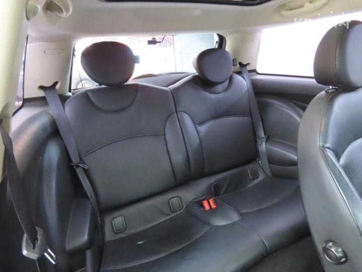 Mini Cooper S 1.6 Base Type 9