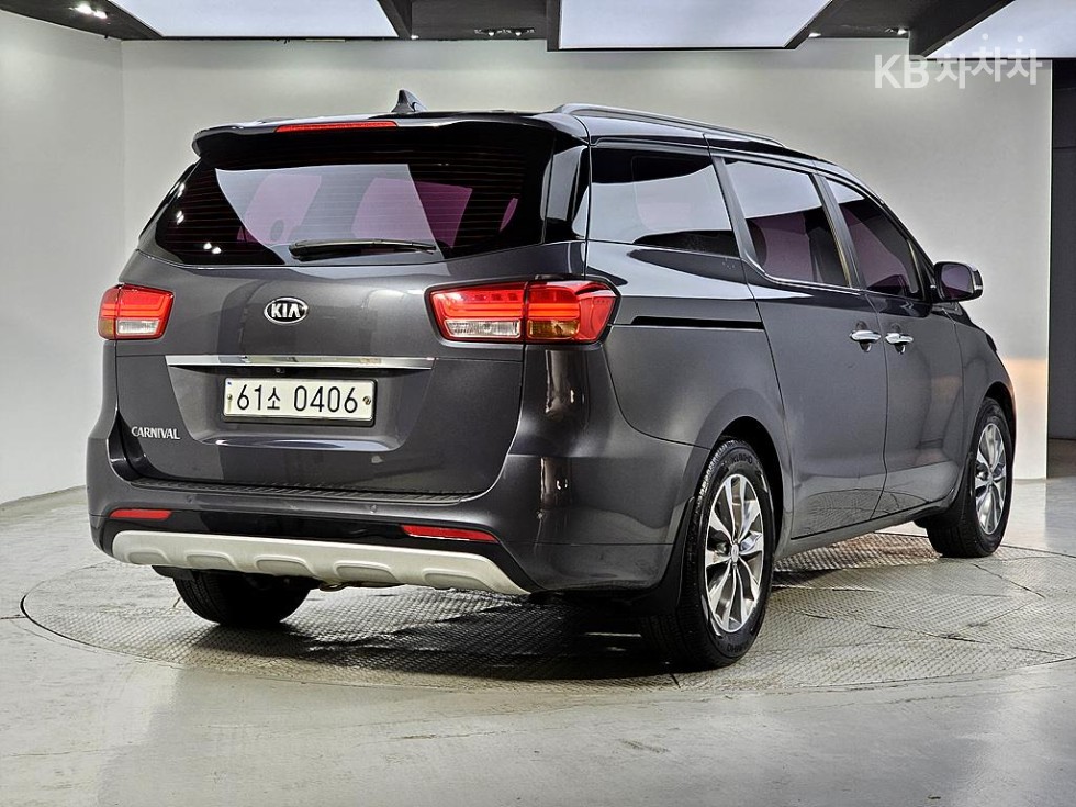 2016 - kia carnival