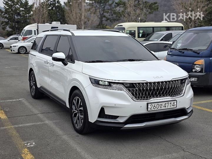 Kia Carnival D2.2 Prestige 4