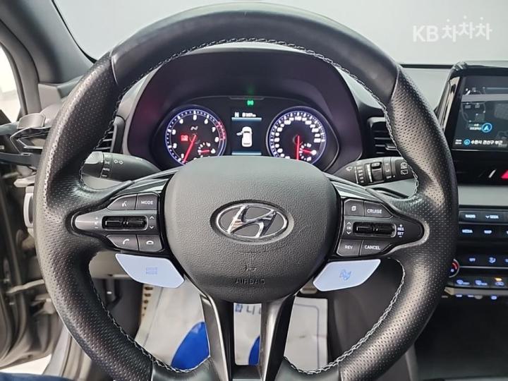 Hyundai Veloster N 2.0 T-GDi 10