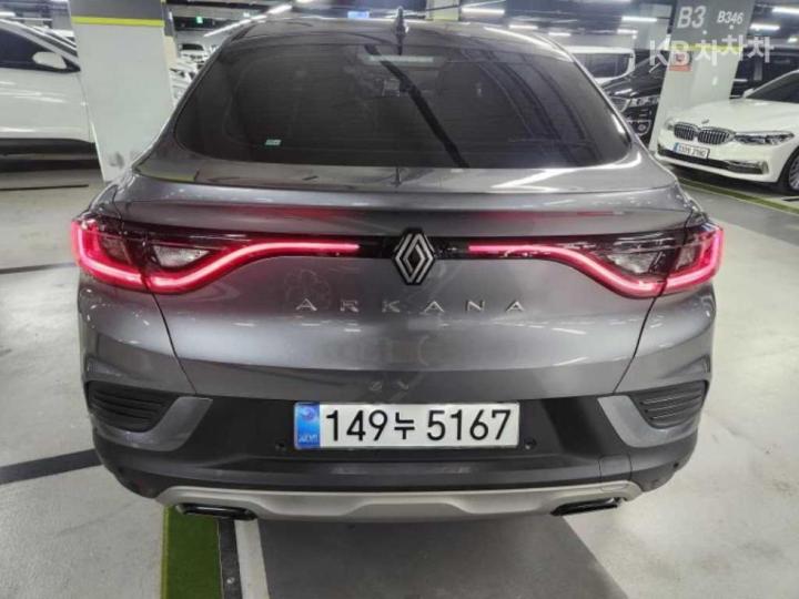 Renault Arkana 1.6 GTe Iconic 4