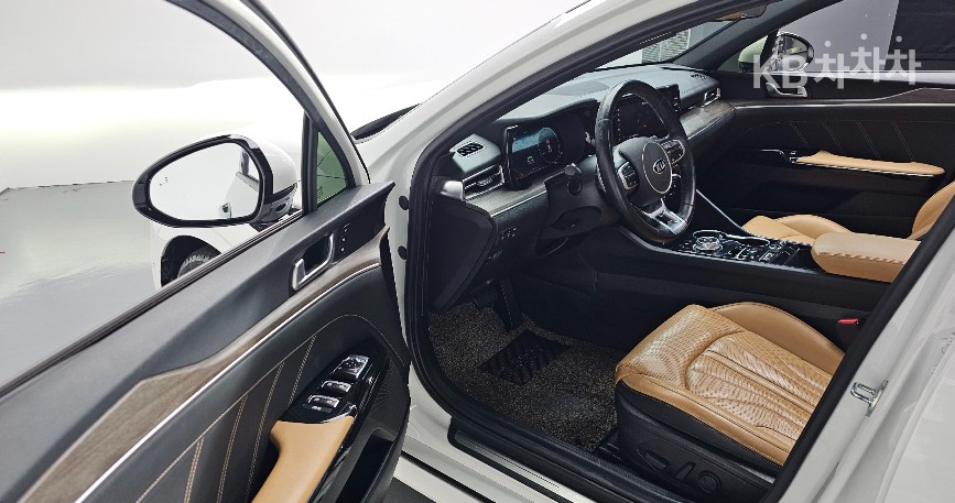 2021 - kia k5