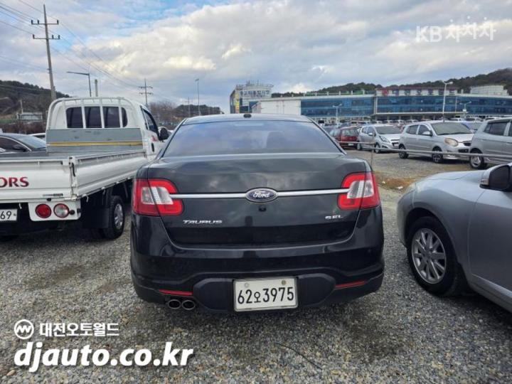 Ford Taurus New 3.5 SEL 5