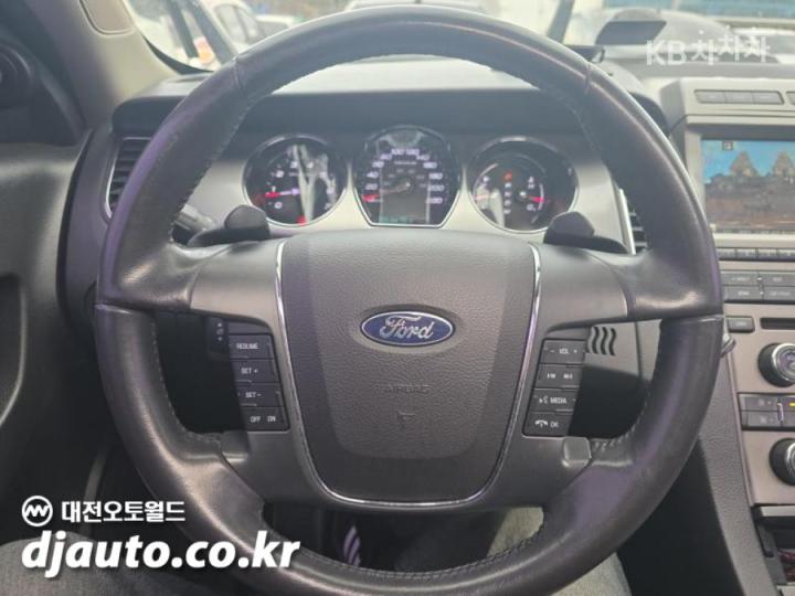 Ford Taurus New 3.5 SEL 10