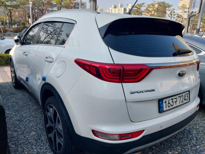 Kia Sportage Diesel 2.0 2WD Prestige 6