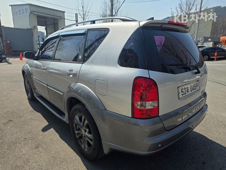 KG Mobility (Ssangyong) Rexton Super RX4 2WD Top Model 8