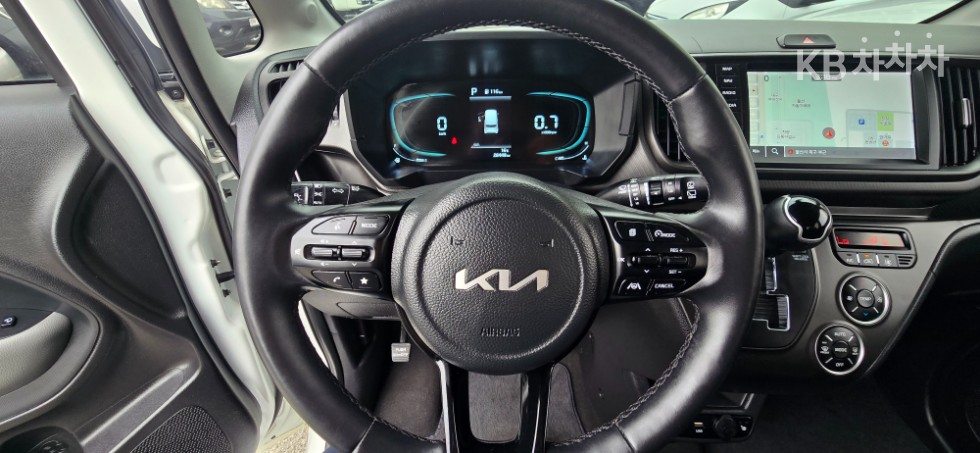 2023 - kia kia