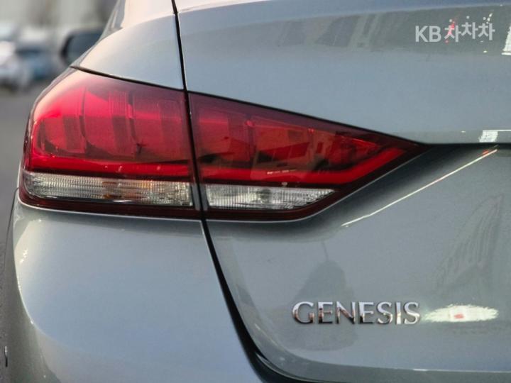 Hyundai Genesis DH G330 Premium 7