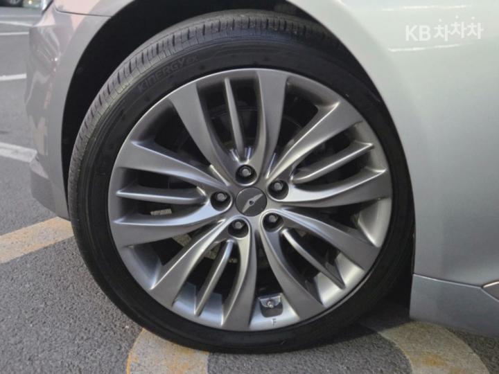 Hyundai Genesis DH G330 Premium 8