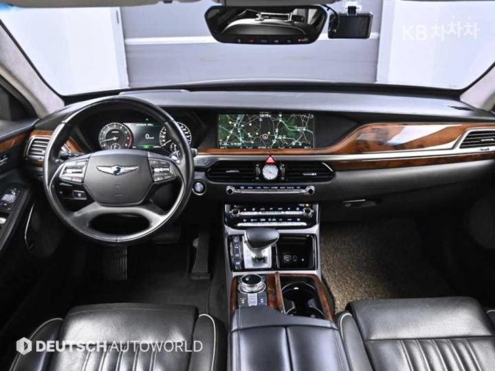 Genesis EQ900 5.0 GDI AWD Prestige Limousine 8