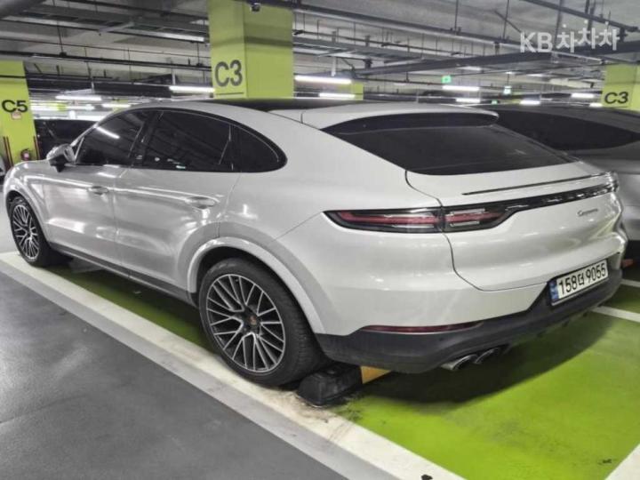 Porsche Cayenne 9Y0 3.0 Coupe Base Type 5