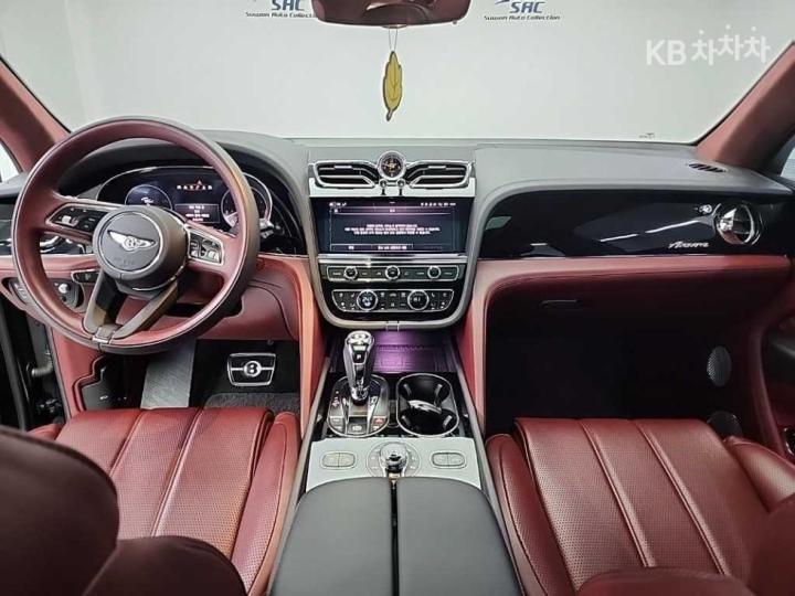 Bentley Bentayga 4.0 V8 AZURE 8