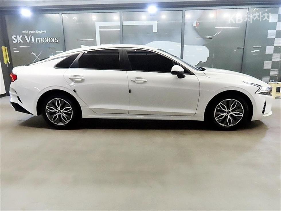 2021 - kia k5