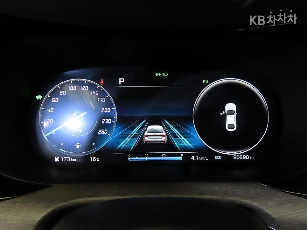 2021 - kia k5