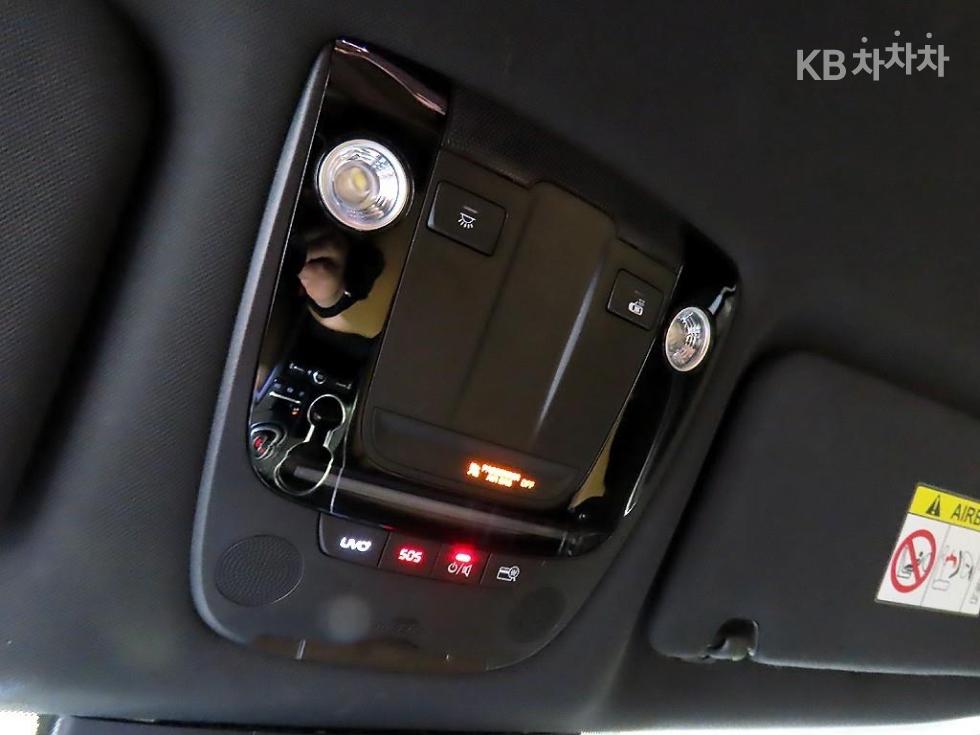 2021 - kia k5