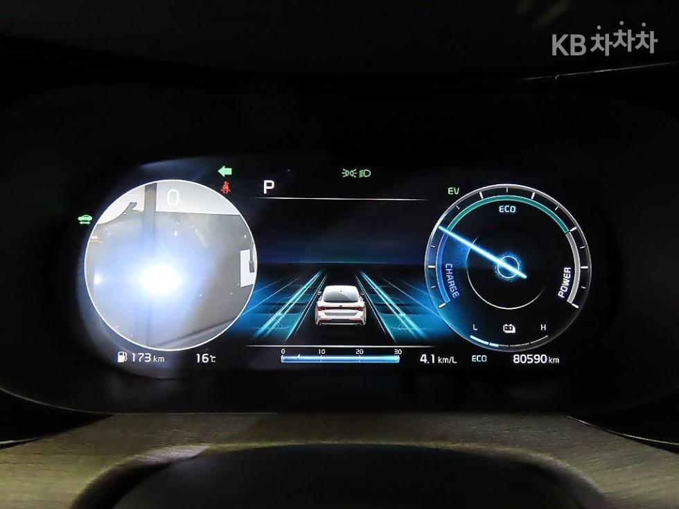 2021 - kia k5