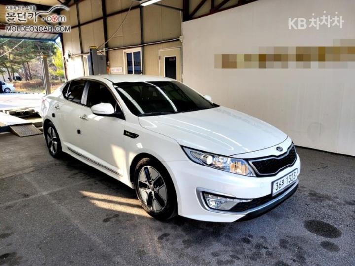 Kia K5 Hybrid Noblesse 4