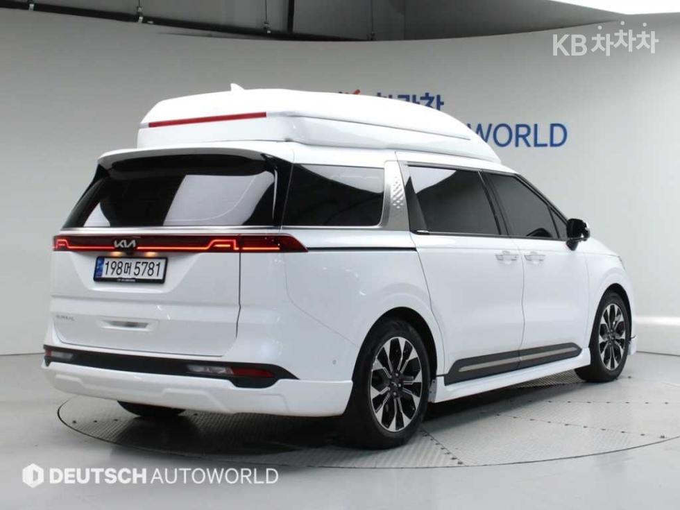 2023 - kia carnival