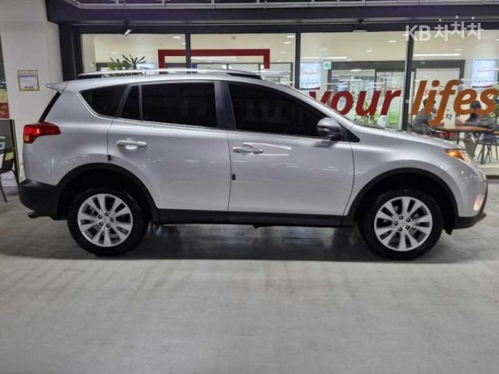 Toyota RAV4 2.5 2WD 4
