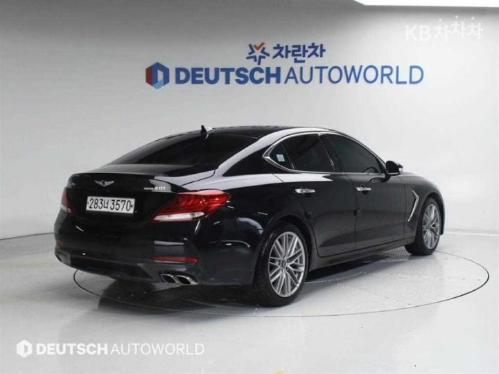 Genesis G70 2.0T AWD Elite 3