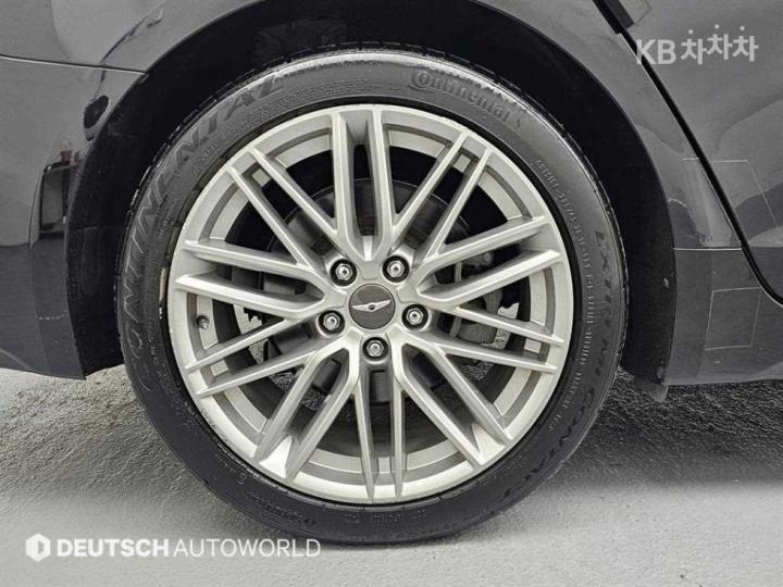 Genesis G70 2.0T AWD Elite 6