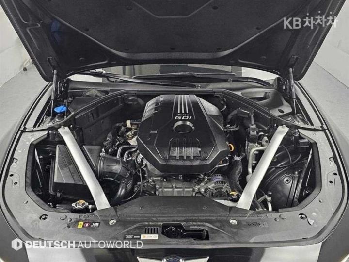 Genesis G70 2.0T AWD Elite 7