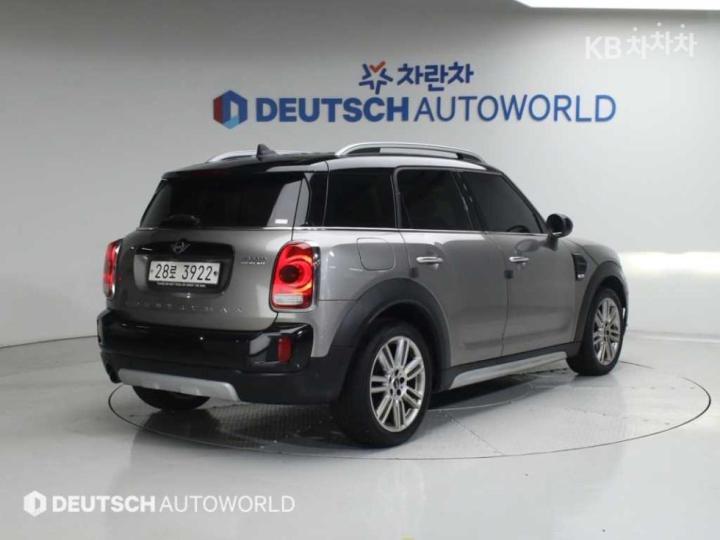 Mini Countryman F60 1.5 Cooper HighTrim 3