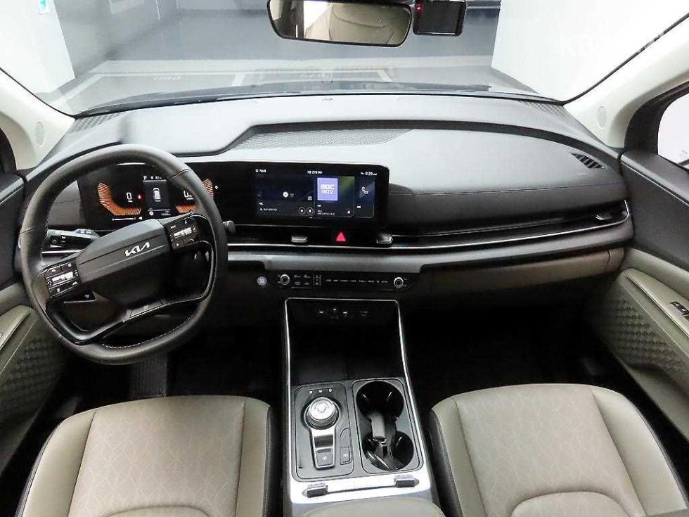 2025 - kia carnival