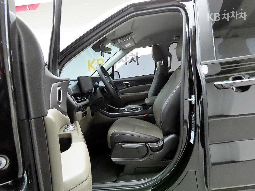 2025 - kia carnival