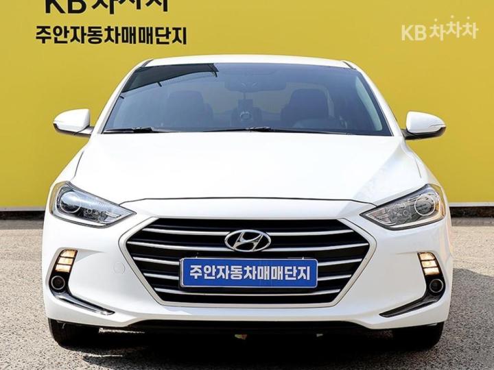 Hyundai Avante AD 1.6 GDi Smart