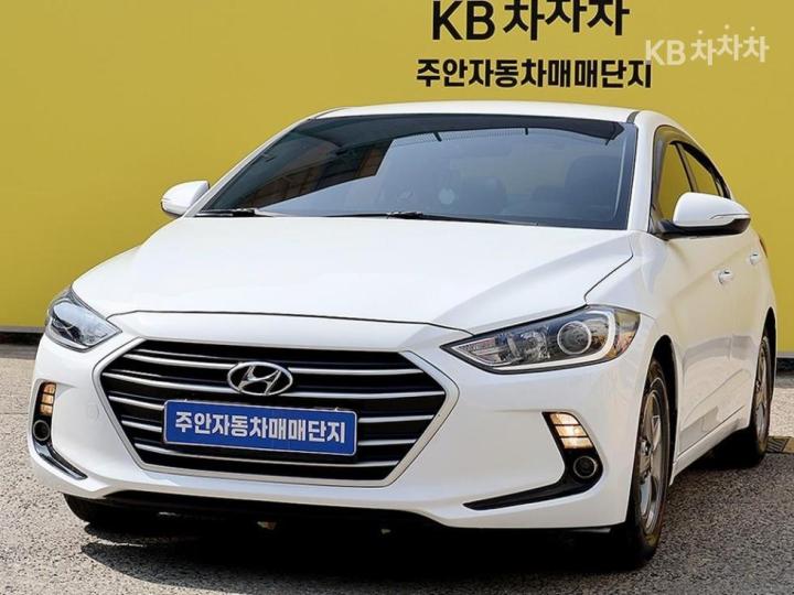 Hyundai Avante AD 1.6 GDi Smart 3