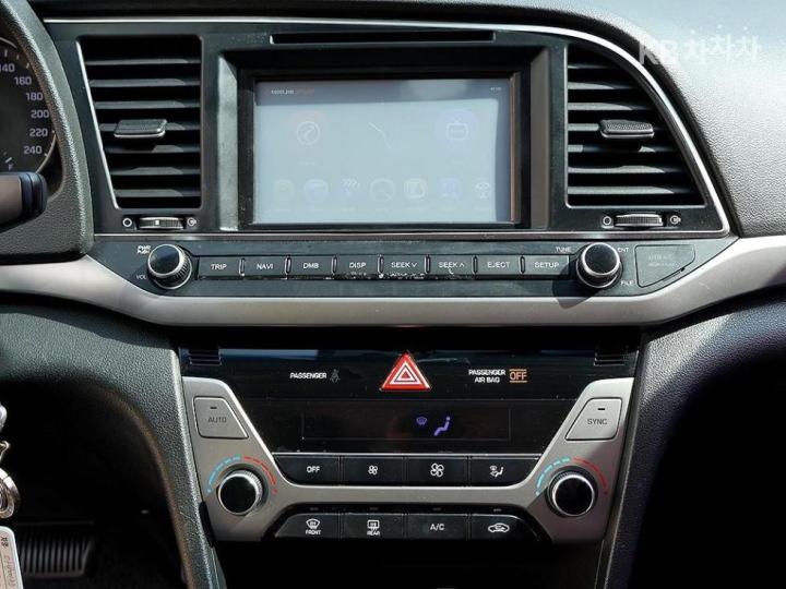 Hyundai Avante AD 1.6 GDi Smart 10