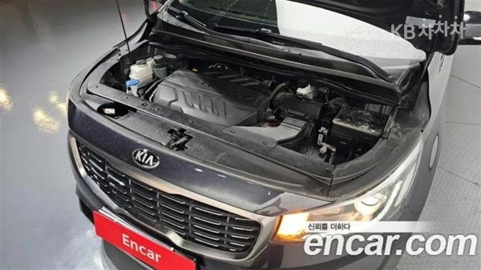2019 - kia carnival