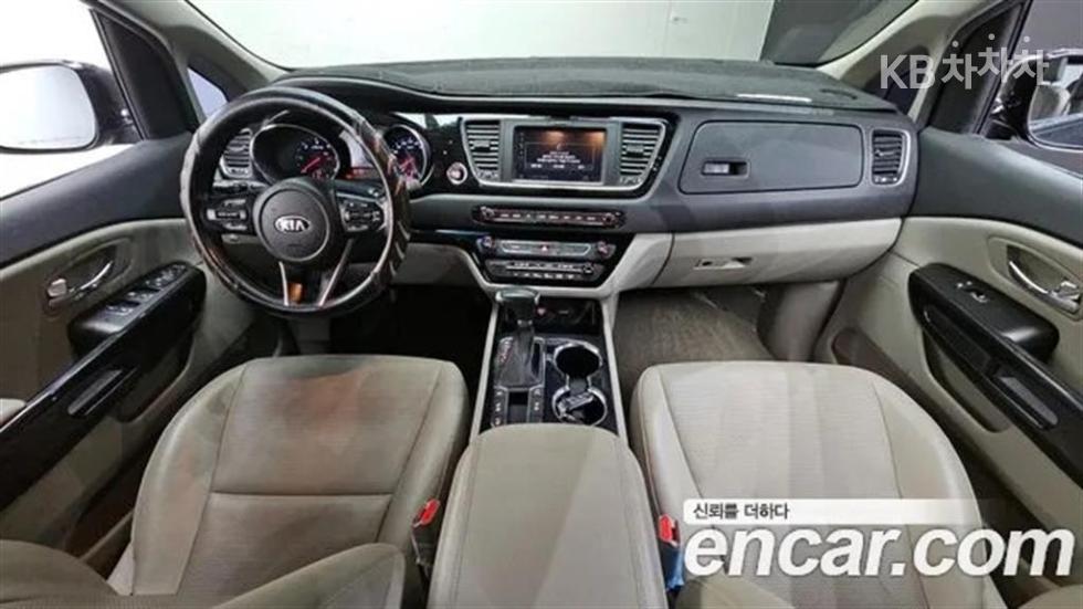 2019 - kia carnival