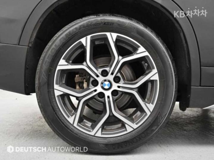 BMW X1 F48 xDrive 18d xLine SE 6