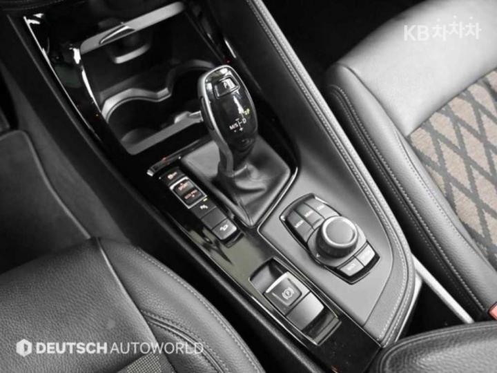 BMW X1 F48 xDrive 18d xLine SE 10