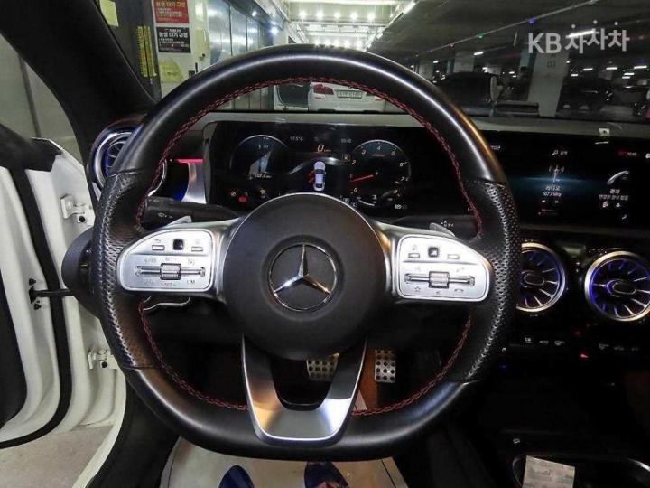 Mercedes-Benz CLA-Class C118 CLA250 4MATIC 9