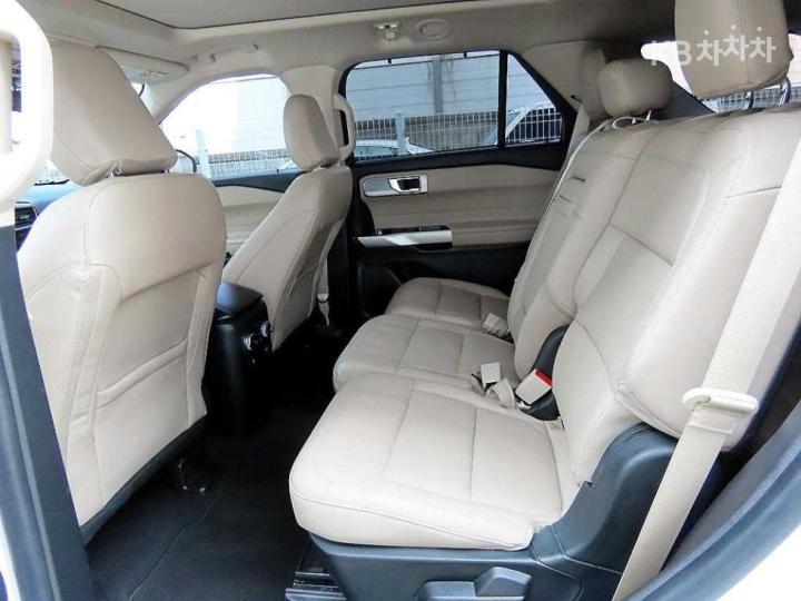 Ford Explorer Gasoline Turbo 2.3 AWD Limited 7