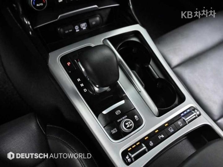 Kia Stinger 2.0 Turbo 2WD Dream Edition 10