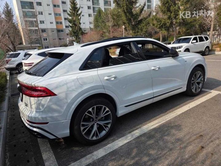 Audi Q8 3.0 50 TDI Quattro Premium 5