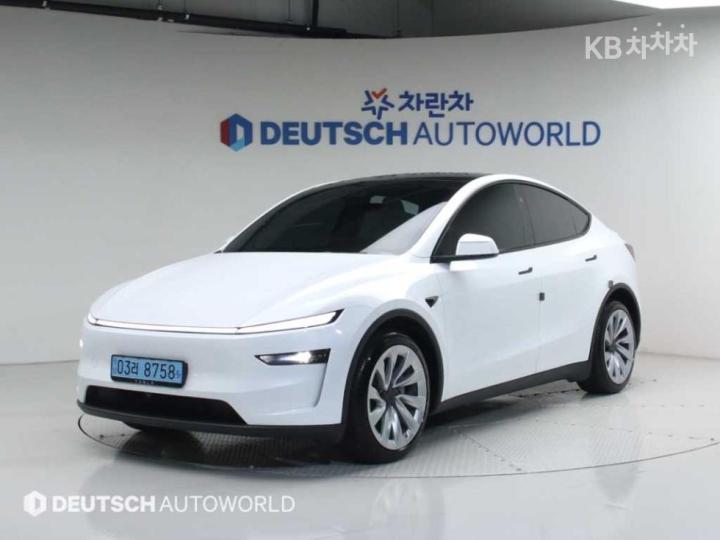 Tesla Model Y Long Range