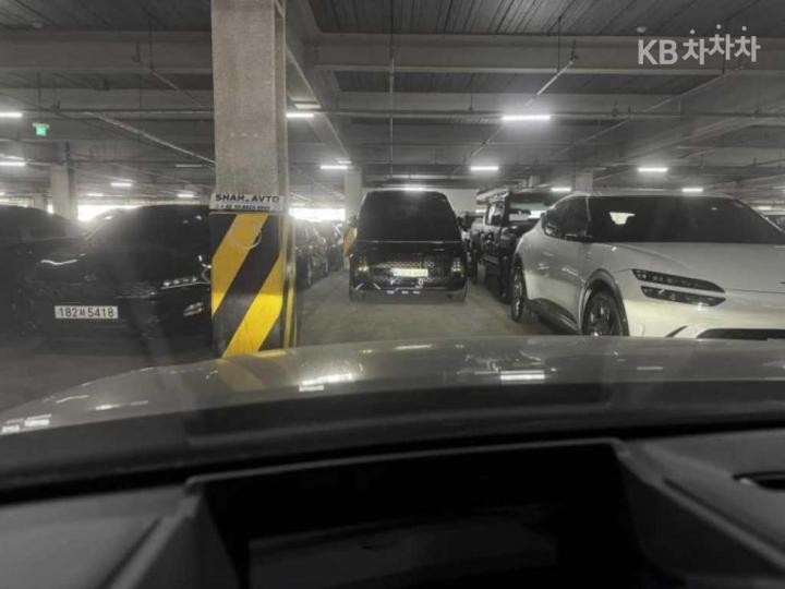 Lexus ES New Generation 300h Luxury+ 10