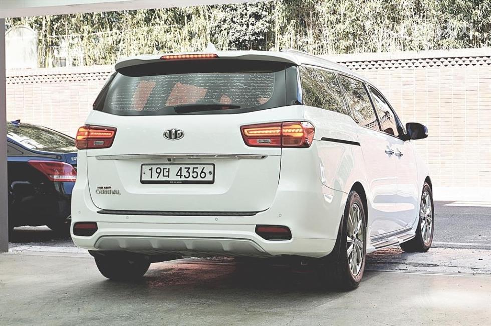 2019 - kia carnival