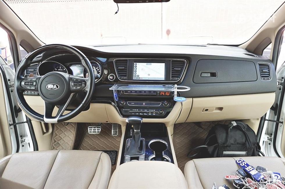 2019 - kia carnival