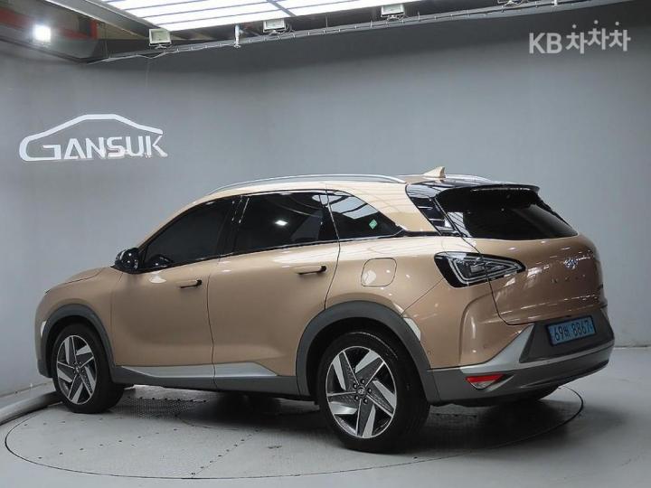 Hyundai Nexo Premium 4